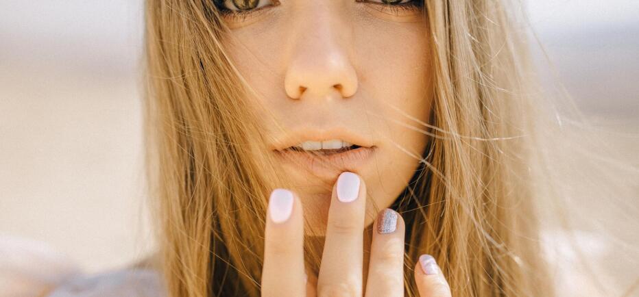 PH makeup: Το trend που βάζει τέλος στην αναζήτηση της σωστής απόχρωσης
