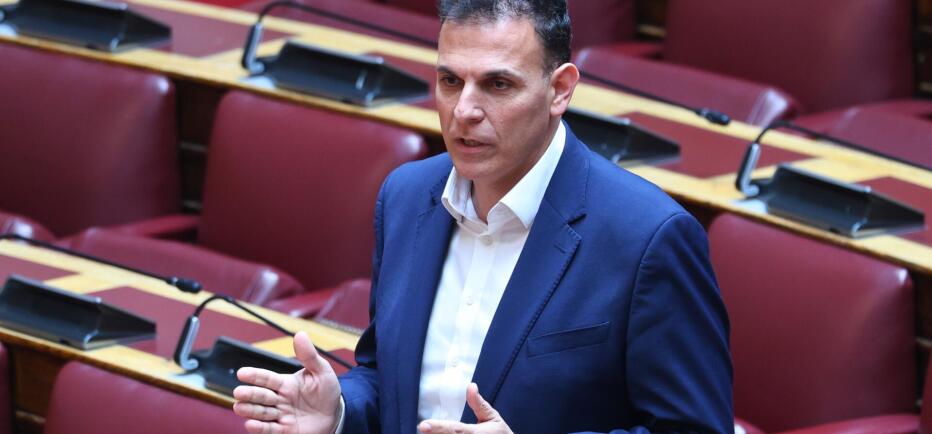 Γιώργος Καραμέρος: Παραιτείται από βουλευτής του ΣΥΡΙΖΑ