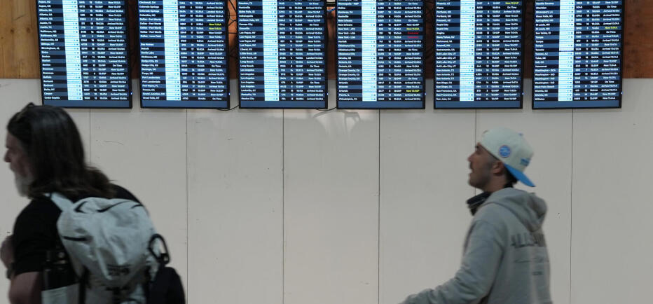 Αεροπορικά ταξίδια: Νέοι κανόνες για αποζημιώσεις, θέσεις και χειραποσκευές