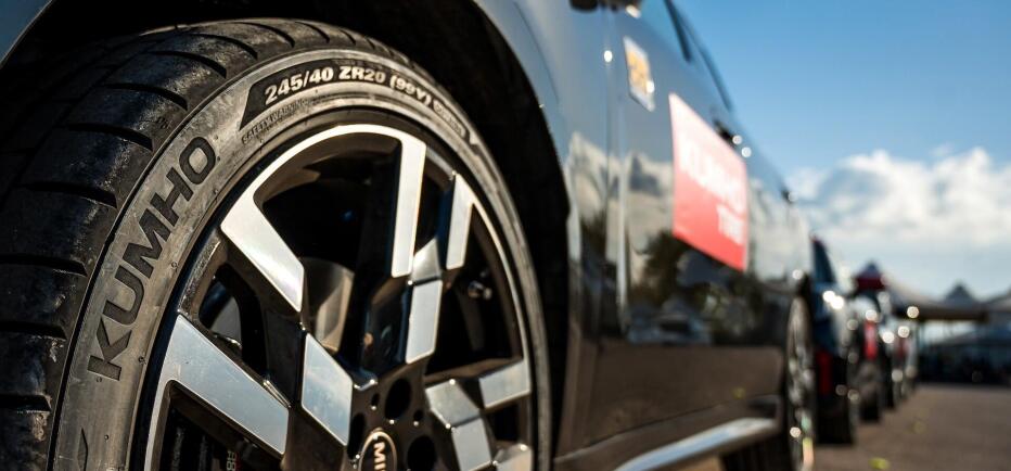 Kumho Tire: Οι δέκα έλεγχοι που κάνουν το ταξίδι πιο ασφαλές