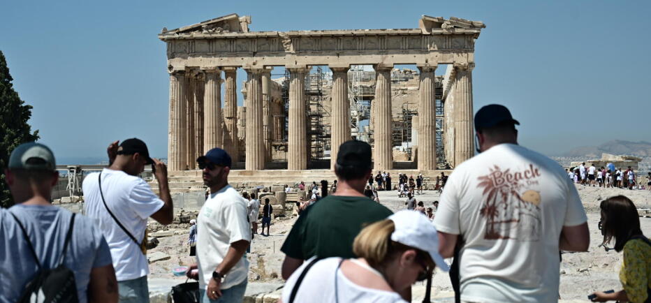Συναγερμός στην Ακρόπολη: Άνδρας τραυμάτισε με μαχαίρι δύο τουρίστες