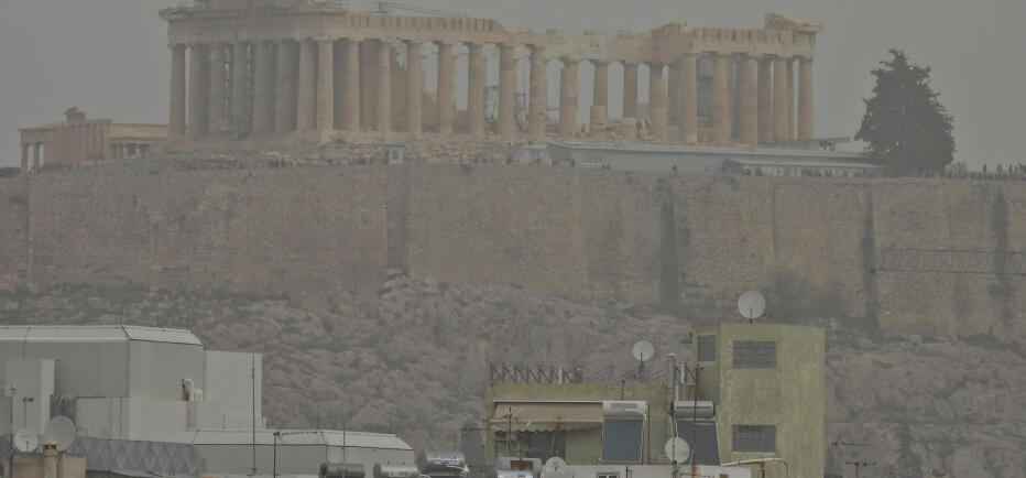 Καιρός: 39αρια, βοριάδες και αφρικανική σκόνη