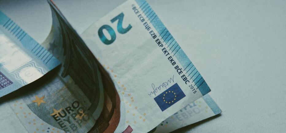 Αυξάνεται το αφορολόγητο στα φιλοδωρήματα