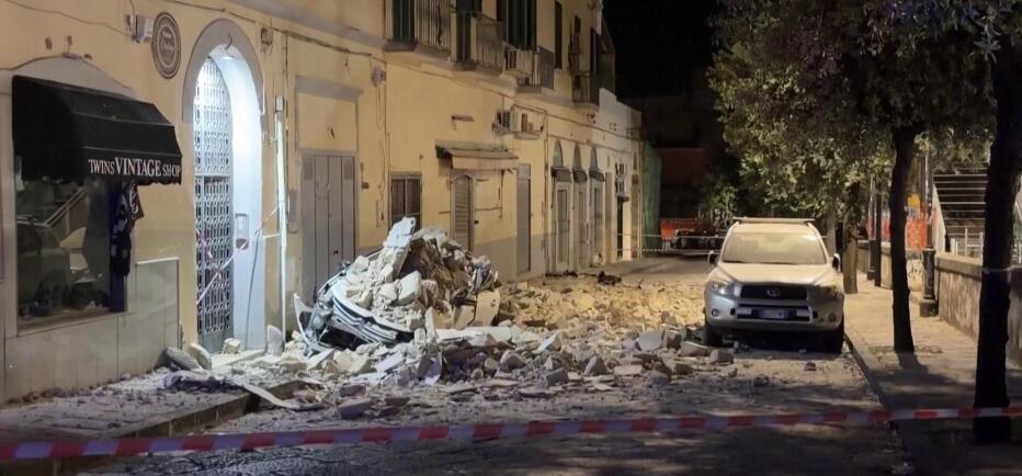 Σεισμός 4,7 Ρίχτερ στη Νάπολη: 21 τραυματίες και υλικές ζημιές