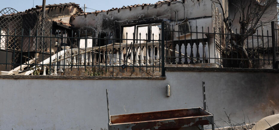 Φωτιά στη Δυτική Αττική: Χωρίς ενεργό μέτωπο η πυρκαγιά