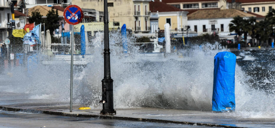 Καιρός Δεκαπενταύγουστος: Πτώση της θερμοκρασίας και ισχυροί άνεμοι