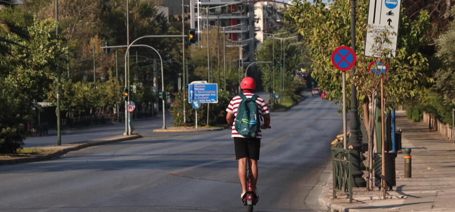Κυψέλη: Σε κρίσιμη κατάσταση 15χρονος μετά από ατύχημα με πατίνι