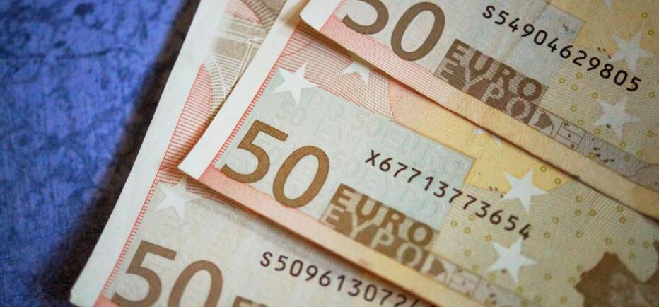 Επίδομα παιδιού 150 ευρώ: Ποιοι θα πληρωθούν έως 31/8
