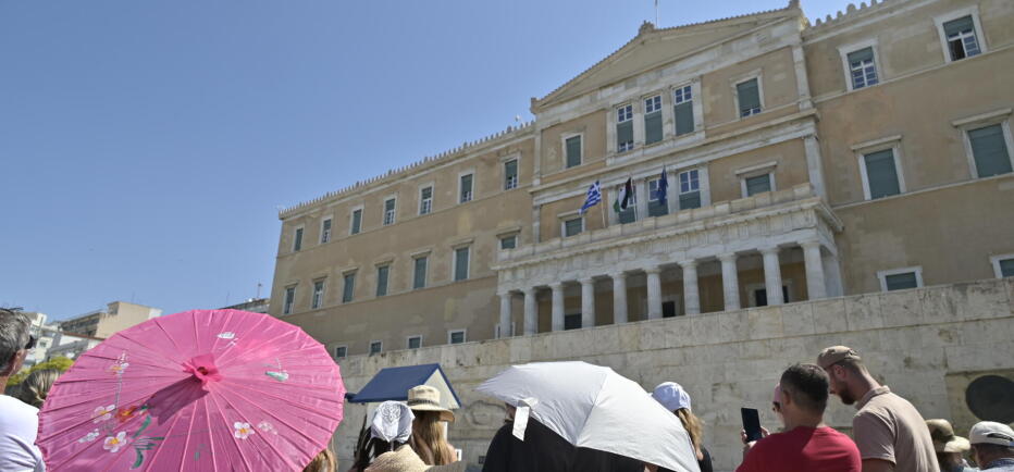 Καιρός: Στους 36 βαθμούς ο υδράργυρος - Ισχυροί άνεμοι στο Αιγαίο