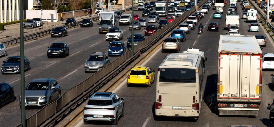 Μέγαρα: Καραμπόλα με έξι οχήματα στην Αθηνών- Κορίνθου