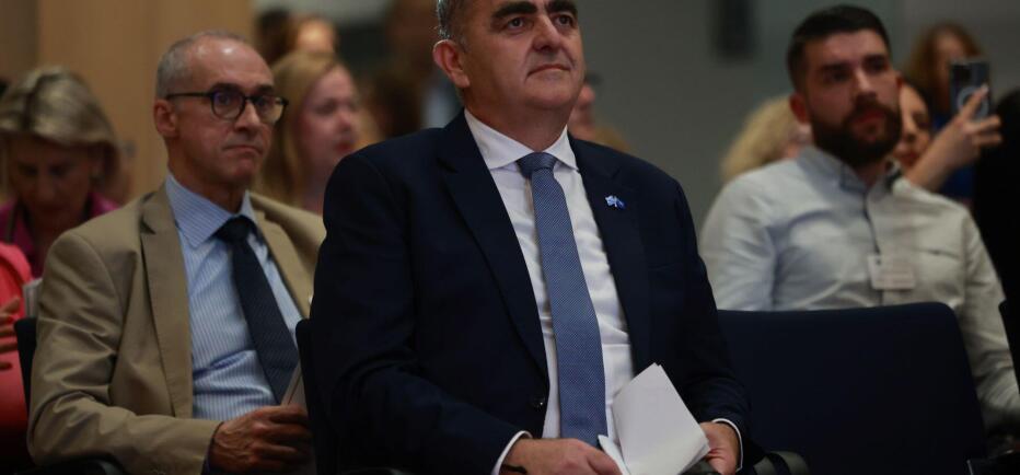 ΠΑΣΟΚ κατά Μπελέρη για  τις δηλώσεις του για τον Κασιδιάρη