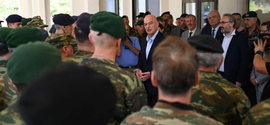 SMS από το gov.gr για εφέδρους: Γιατί στάλθηκαν