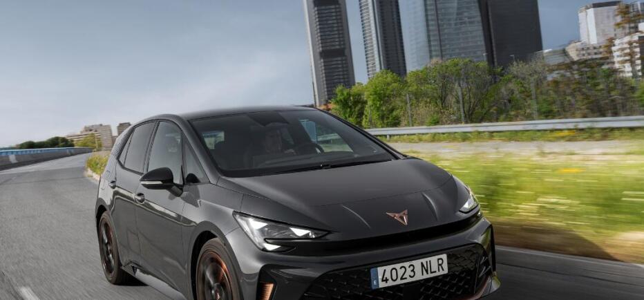 Το CUPRA Born στις εκθέσεις Βελμάρ με όφελος 2000 ευρώ