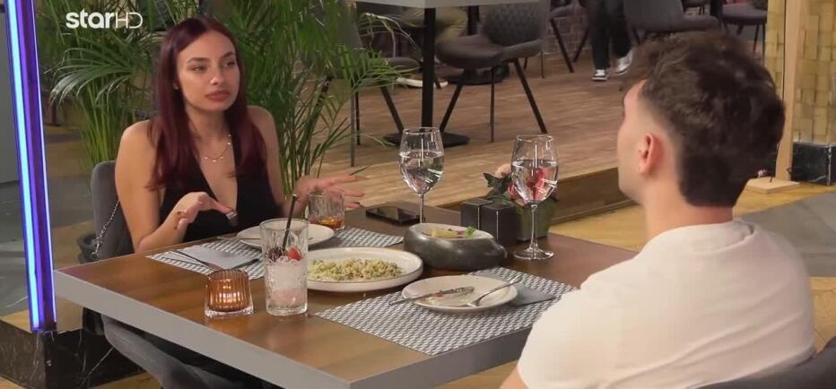 First Dates: Οι ερωτικές αποκαλύψεις του Ηλία προβληματίζουν τη Μελίνα!