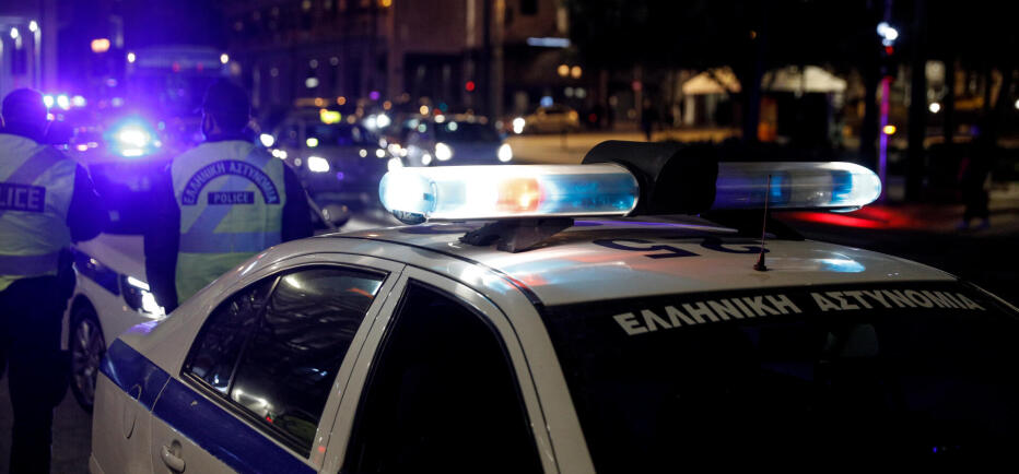 Εκτέλεση άνδρα στη Γλυφάδα - Νεκρός από πυροβολισμό δίπλα στη μηχανή του