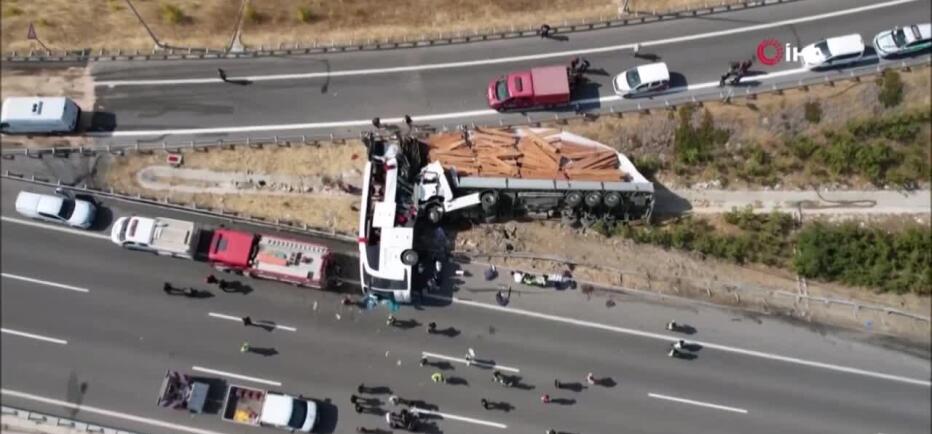 Τουρκία: Τουριστικό λεωφορείο συγκρούστηκε με φορτηγό - 11 νεκροί