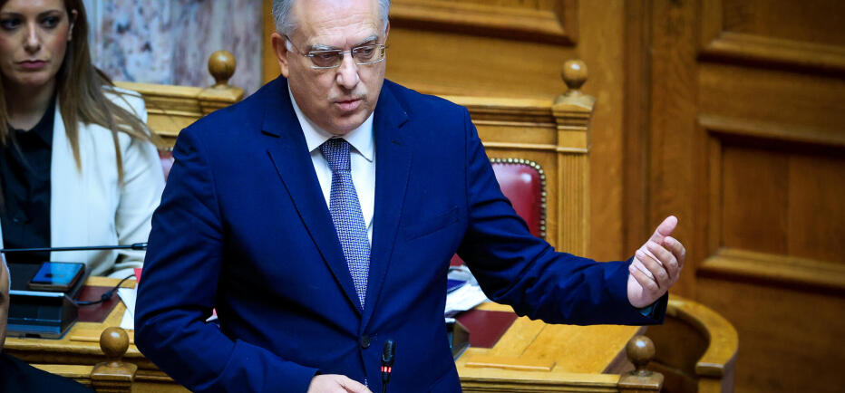 Τάκης Θεοδωρικάκος: Μήνυση για ψευδή μηνύματα και εξαπάτηση