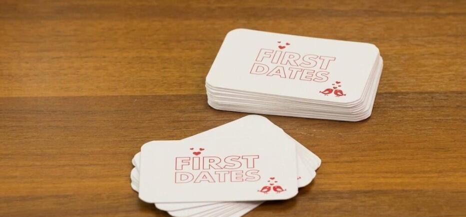 First Dates: Τι τους ξενερώνει στο σεξ; Τηλέφωνα και… μυρωδιές!