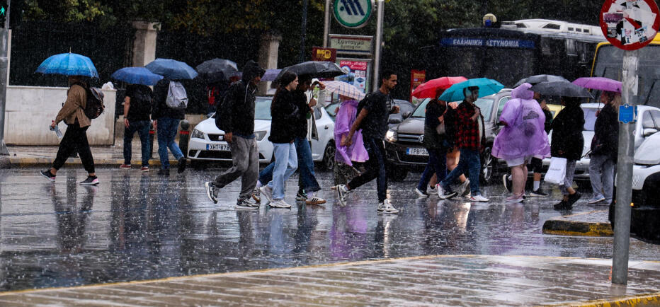 Καιρός: Ουκρανικό ψύχος φέρνει βροχές και τα πρώτα χιόνια