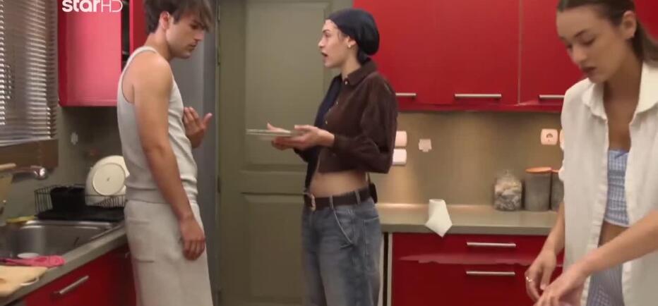 GNTM: Χαμός στο σπίτι για τα άπλυτα πιάτα!
