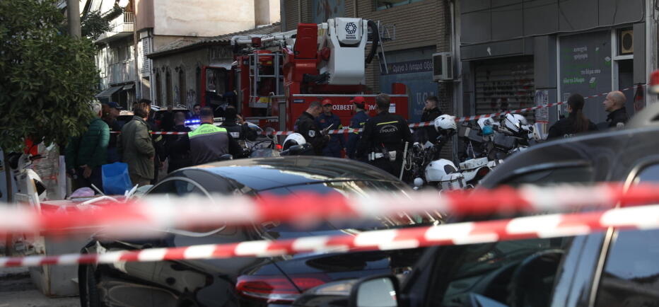 Έκρηξη σε κτίριο στον Κολωνό - 4 τραυματίες, ο ένας σοβαρά