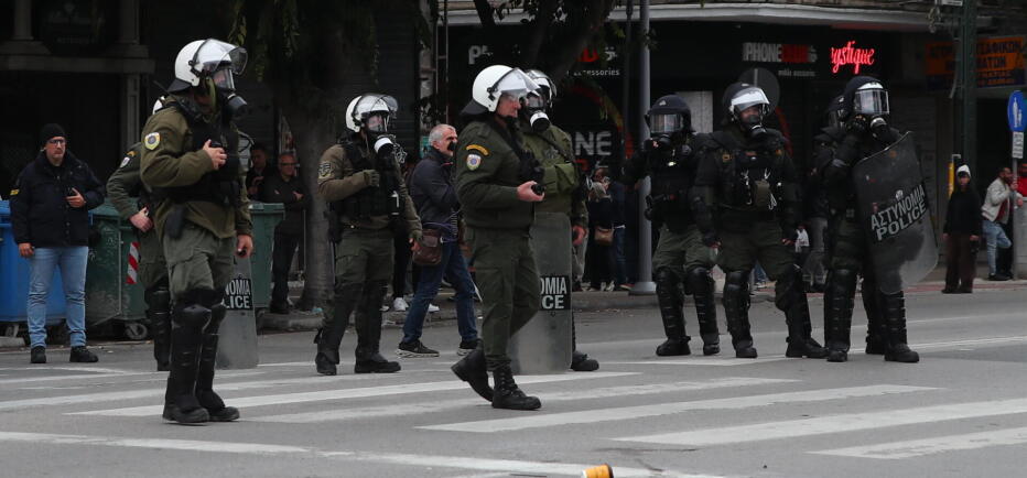 Θεσσαλονίκη: Επεισόδια στην αντιφασιστική πορεία κατά της ομιλίας Κασιδιάρη
