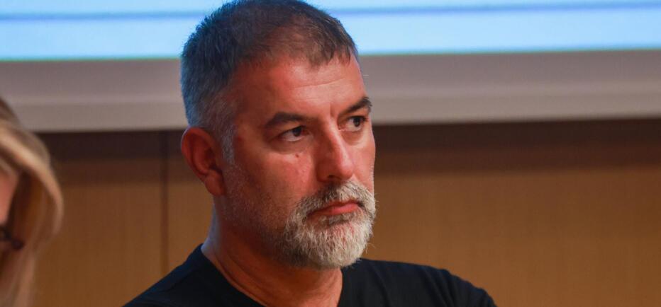 Βασίλης Μπισμπίκης: Η φωτογραφία από τα γενέθλιά του - Τα πόσα «κλείνει»;