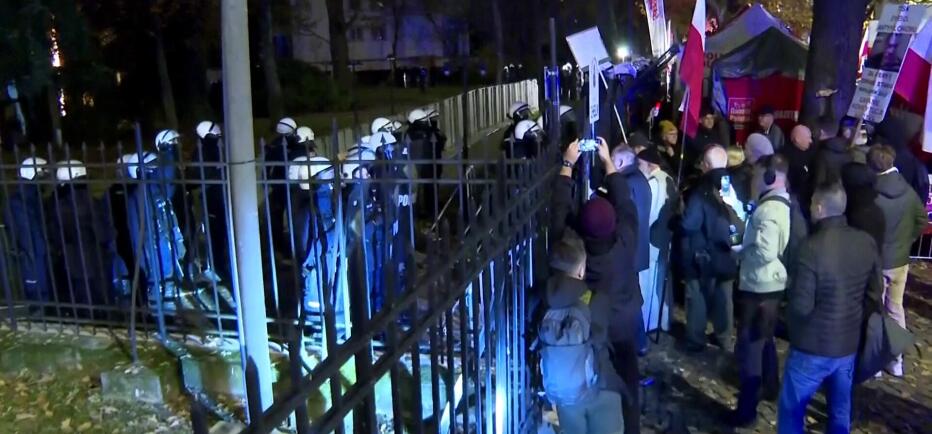 Πολιτική κρίση στην Πολωνία: Καταγγελίες για πραξικόπημα